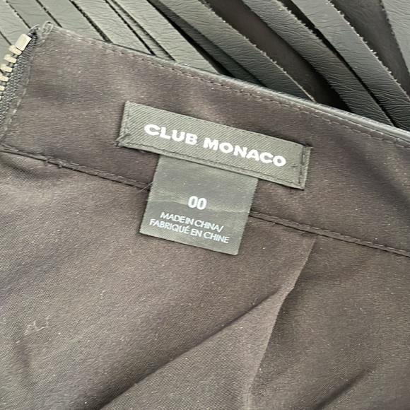 Club Monaco fringe mini skirt - Picture 3 of 3